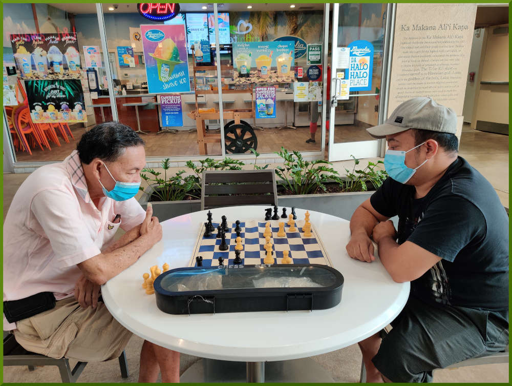 February 2, 2021. Bob takes on Jeremy at the Ka Makana Alii chess meetup.