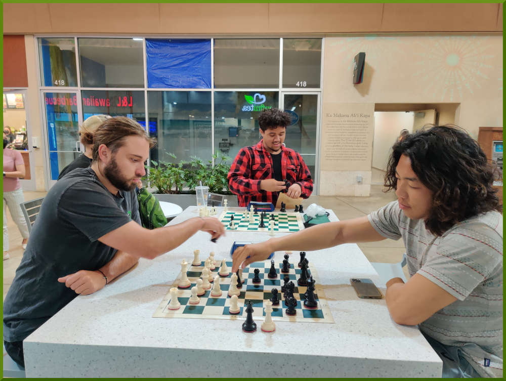 April 26th, 2022. Ka Makana Alii chess meetup. Ari vs Tony.