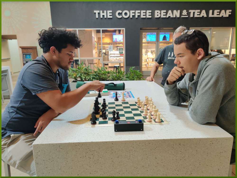 November 15th, 2022. Ka Makana Alii chess meetup. Christian vs Tikeshi.