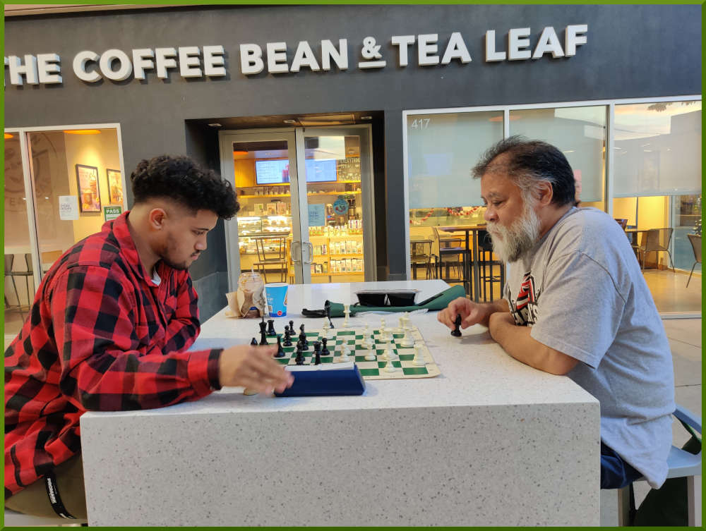 November 29th, 2022. Ka Makana Alii chess meetup. Christian vs Chet.