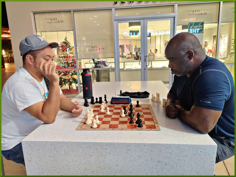 November 29th, 2022. Ka Makana Alii chess meetup. Jeremy vs Ramon.