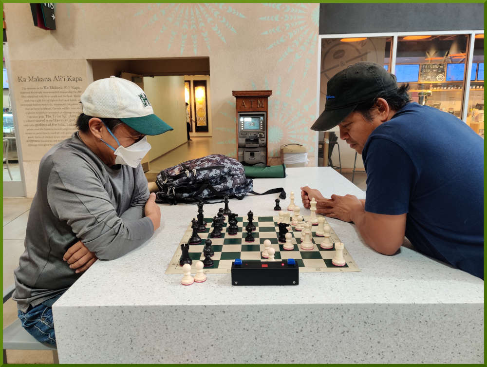 December 6th, 2022. Ka Makana Alii chess meetup. Ray vs James.