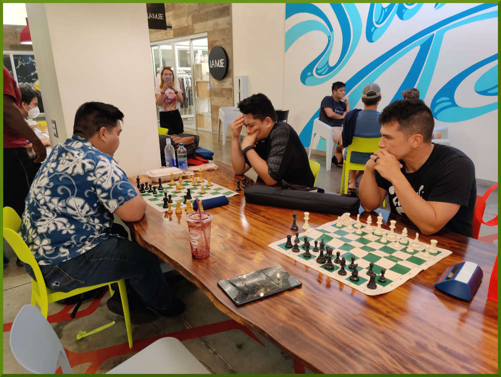 August 4th, 2022. Inaugural chess meetup at Kakaako South Shore Market.