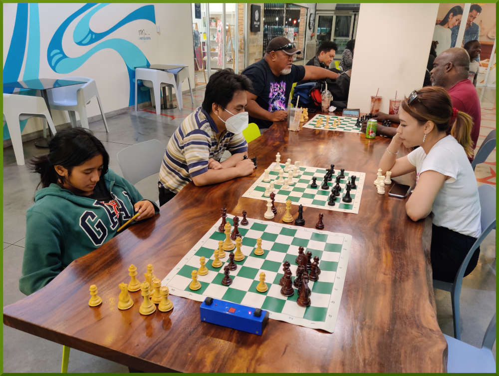 August 4th, 2022. Inaugural chess meetup at Kakaako South Shore Market.